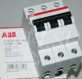 ABB Автоматический выключатель трехполюсный SH203L C40